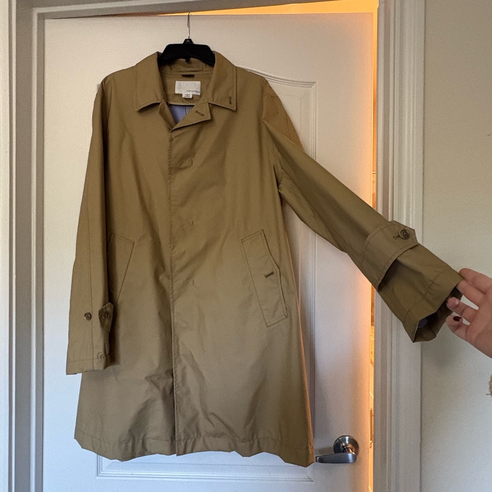 GORE-TEX Men's Tan Trench Coat